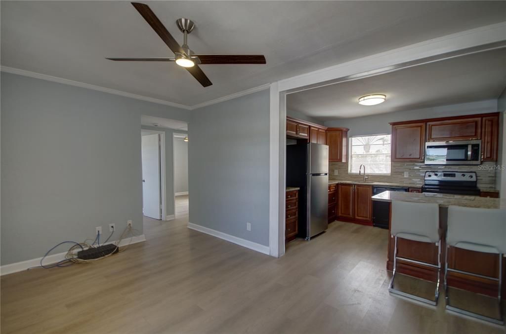 En Venta: $259,000 (2 camas, 1 baños, 704 Pies cuadrados)