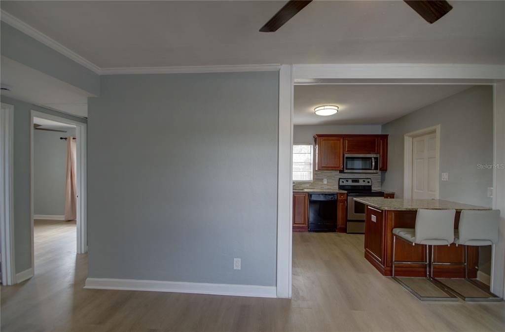 En Venta: $259,000 (2 camas, 1 baños, 704 Pies cuadrados)