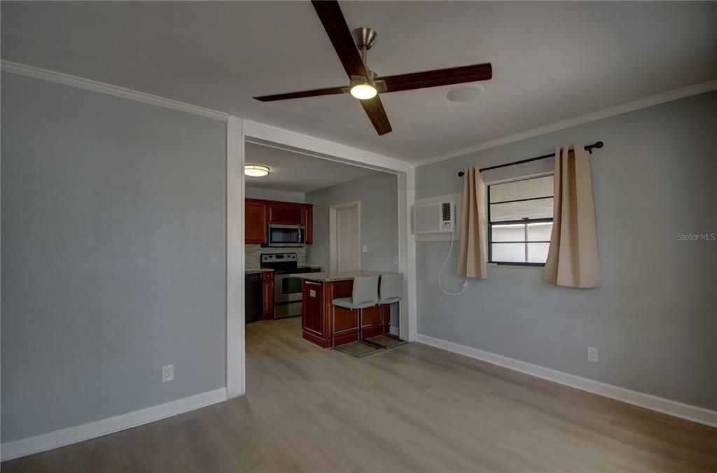 En Venta: $259,000 (2 camas, 1 baños, 704 Pies cuadrados)