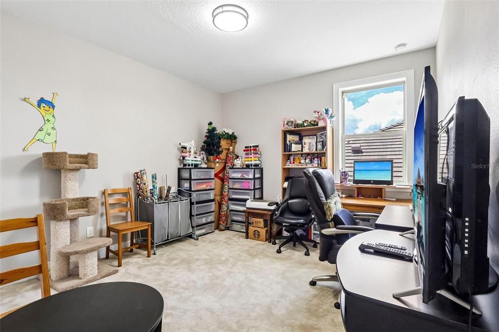 For Sale: $1,350,000 (6 beds, 4 baths, 4451 Square Feet)