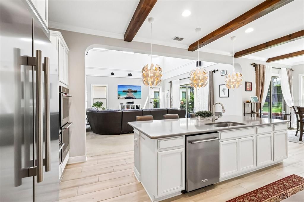 For Sale: $1,350,000 (6 beds, 4 baths, 4451 Square Feet)