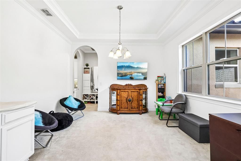 For Sale: $1,350,000 (6 beds, 4 baths, 4451 Square Feet)