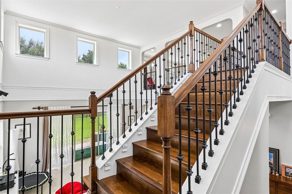 For Sale: $1,350,000 (6 beds, 4 baths, 4451 Square Feet)