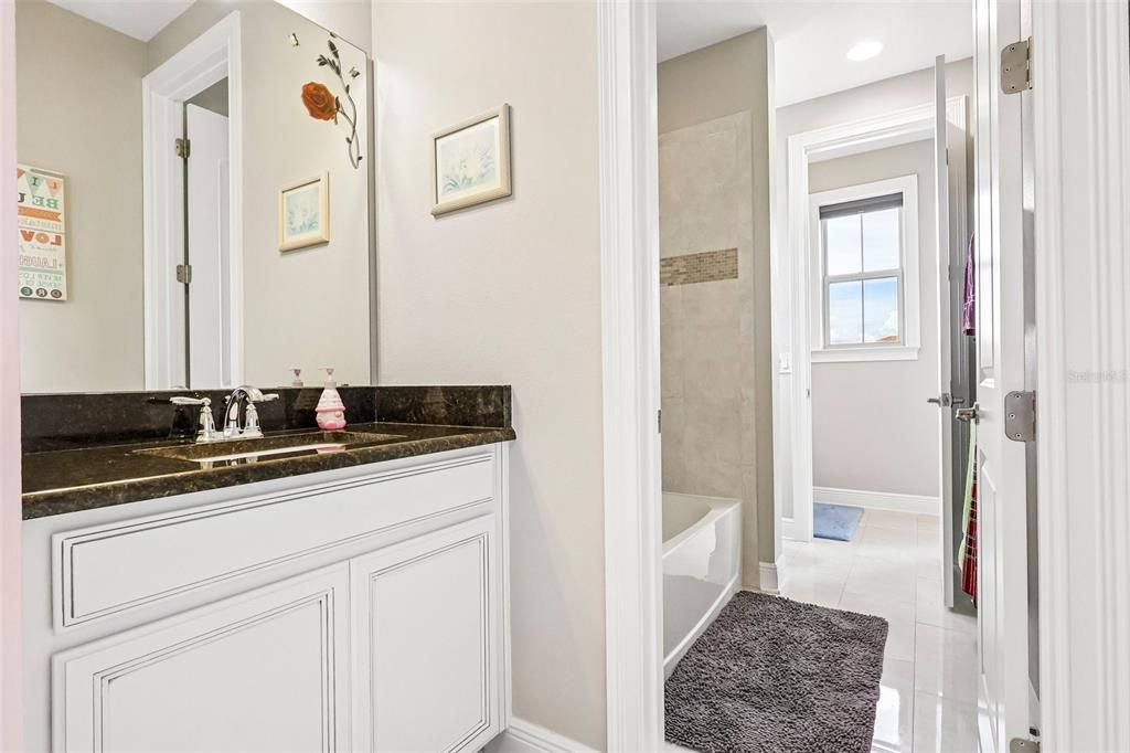 For Sale: $1,350,000 (6 beds, 4 baths, 4451 Square Feet)