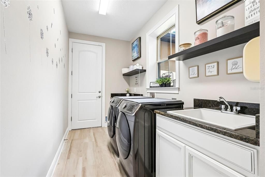 For Sale: $1,350,000 (6 beds, 4 baths, 4451 Square Feet)