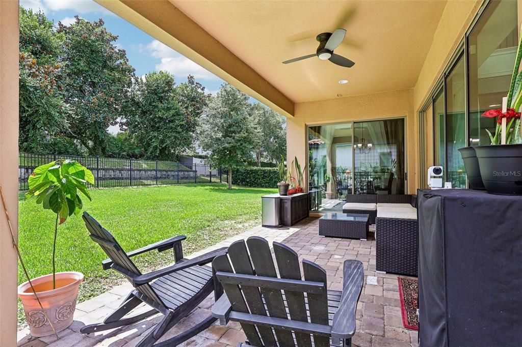 For Sale: $1,350,000 (6 beds, 4 baths, 4451 Square Feet)