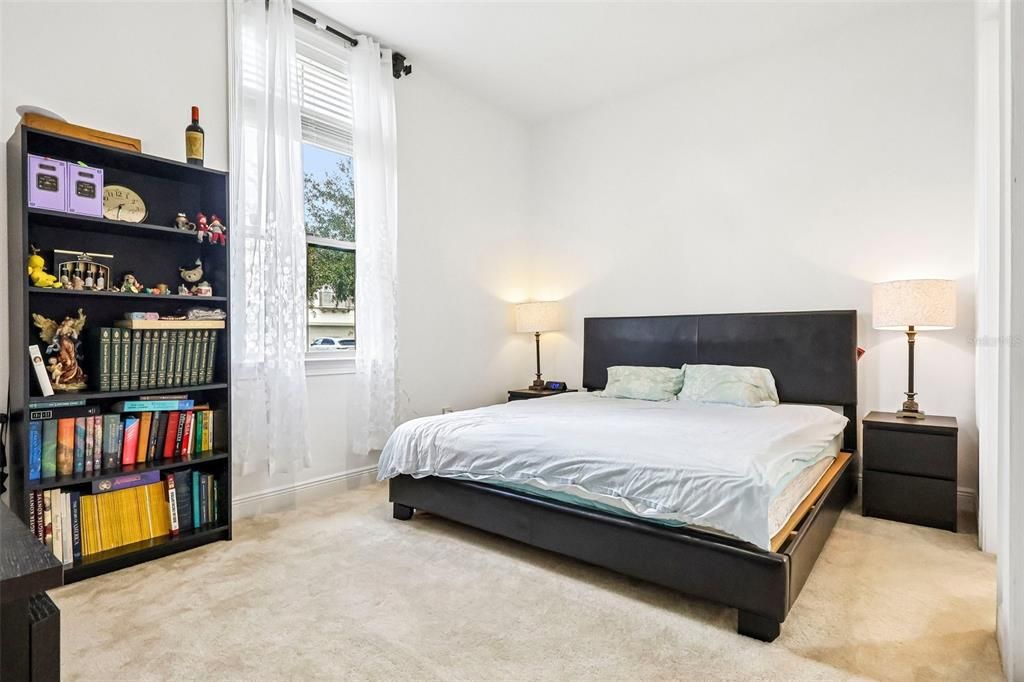 For Sale: $1,350,000 (6 beds, 4 baths, 4451 Square Feet)