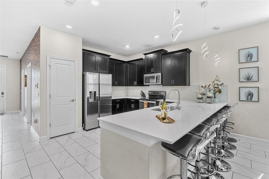En Venta: $679,000 (7 camas, 5 baños, 4019 Pies cuadrados)