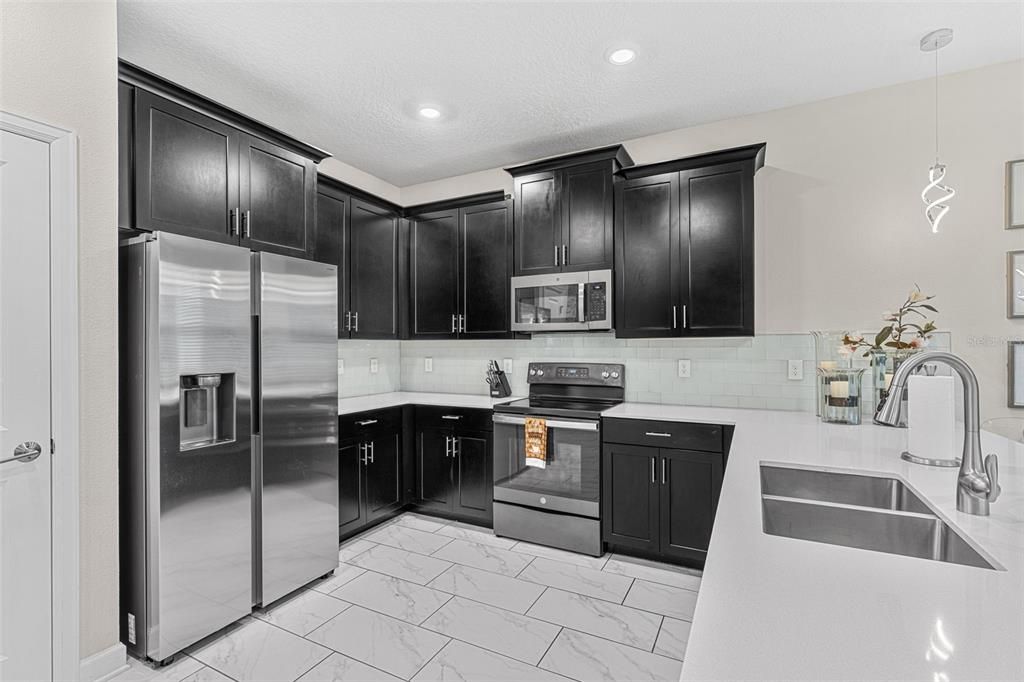 En Venta: $679,000 (7 camas, 5 baños, 4019 Pies cuadrados)