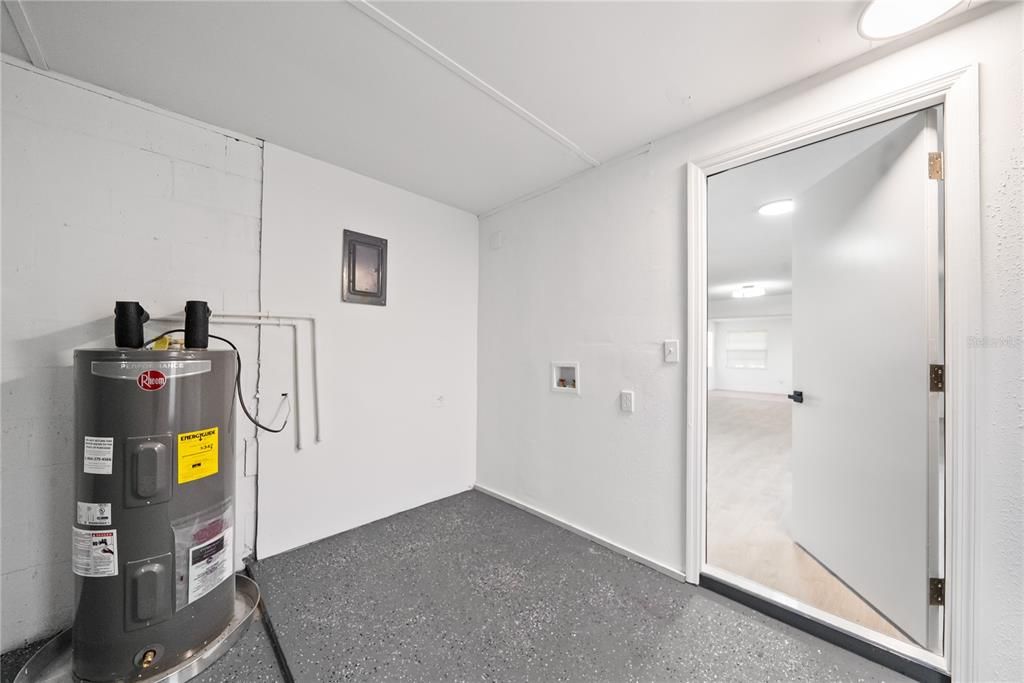 For Sale: $254,900 (3 beds, 2 baths, 1572 Square Feet)