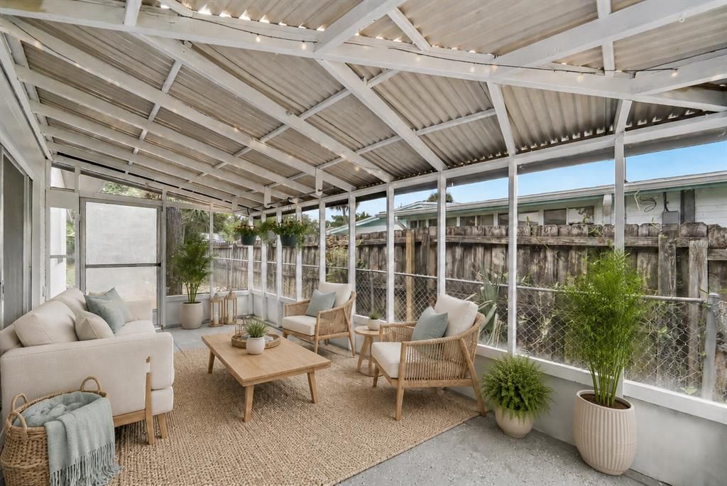 For Sale: $254,900 (3 beds, 2 baths, 1572 Square Feet)