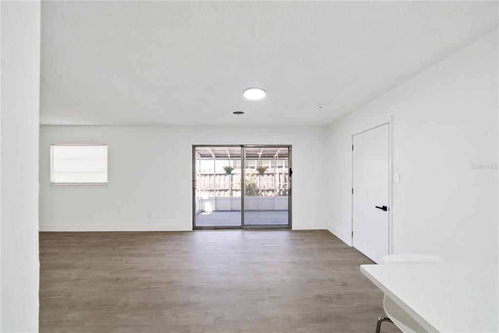 For Sale: $254,900 (3 beds, 2 baths, 1572 Square Feet)