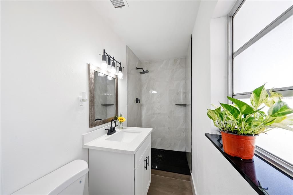 For Sale: $254,900 (3 beds, 2 baths, 1572 Square Feet)