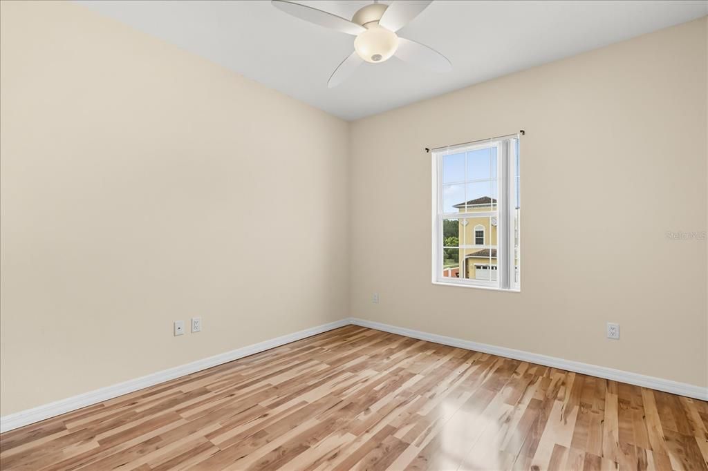В аренду: $2,900 (5 спален, 3 ванн, 1584 Квадратных фут)