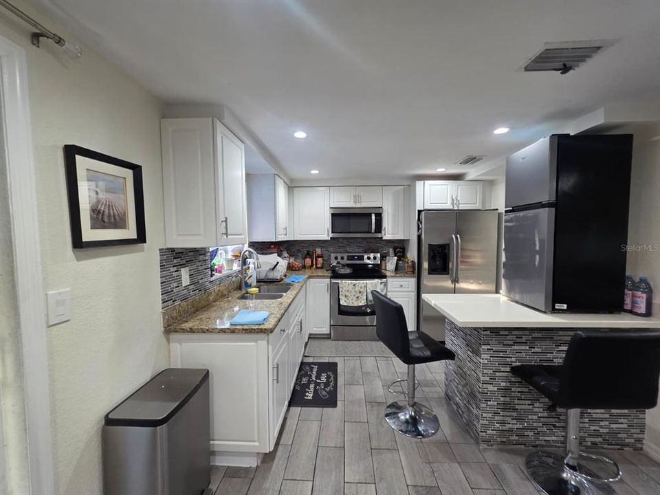 En Venta: $319,900 (4 camas, 1 baños, 1088 Pies cuadrados)