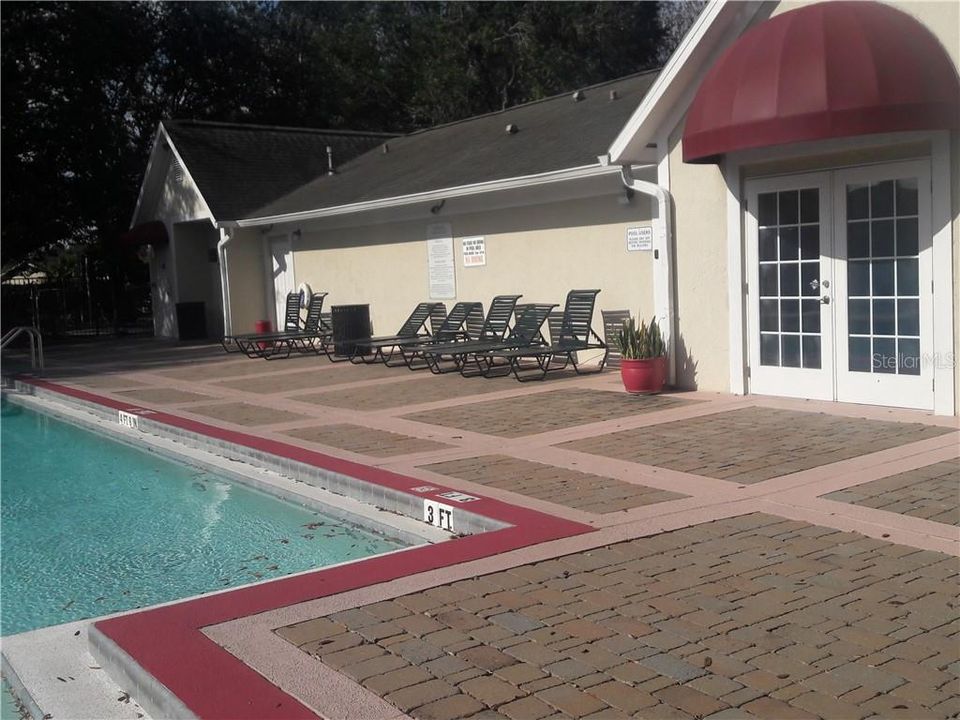 For Rent: $1,400 (1 beds, 1 baths, 830 Square Feet)