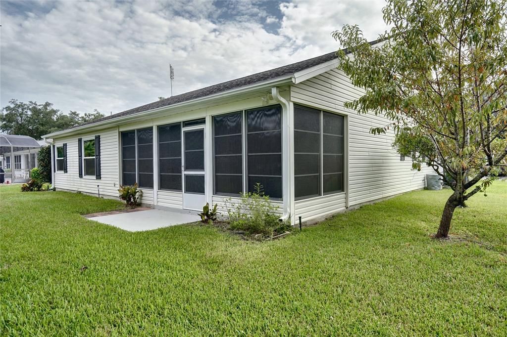 For Sale: $294,900 (3 beds, 2 baths, 1652 Square Feet)