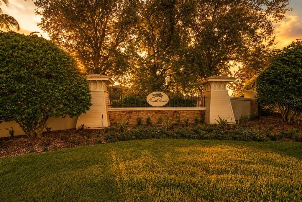 Active With Contract: $574,000 (4 beds, 3 baths, 2776 Square Feet)