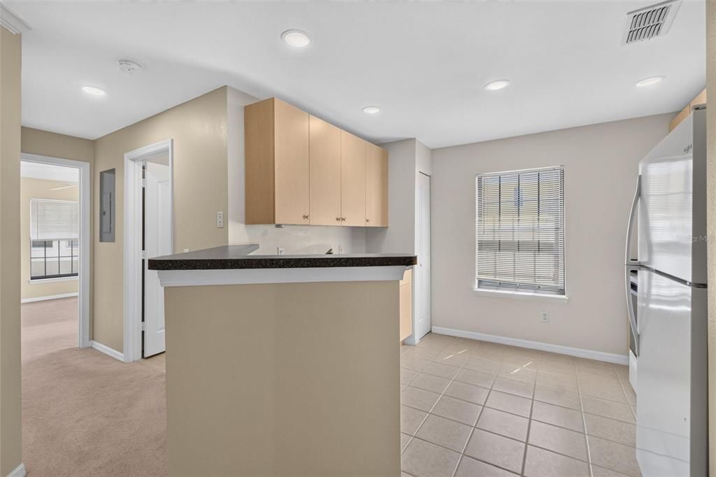 For Sale: $335,000 (2 beds, 2 baths, 1356 Square Feet)