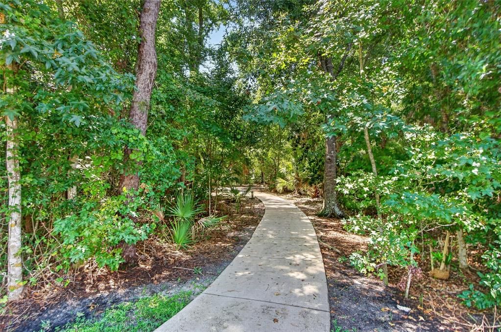 For Sale: $335,000 (2 beds, 2 baths, 1356 Square Feet)