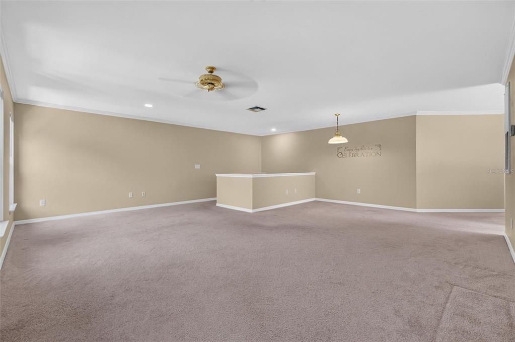 For Sale: $335,000 (2 beds, 2 baths, 1356 Square Feet)