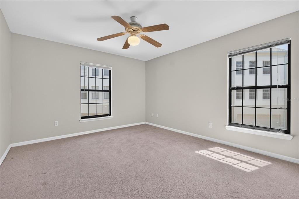 For Sale: $335,000 (2 beds, 2 baths, 1356 Square Feet)