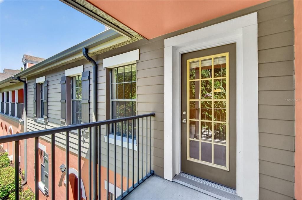 For Sale: $335,000 (2 beds, 2 baths, 1356 Square Feet)