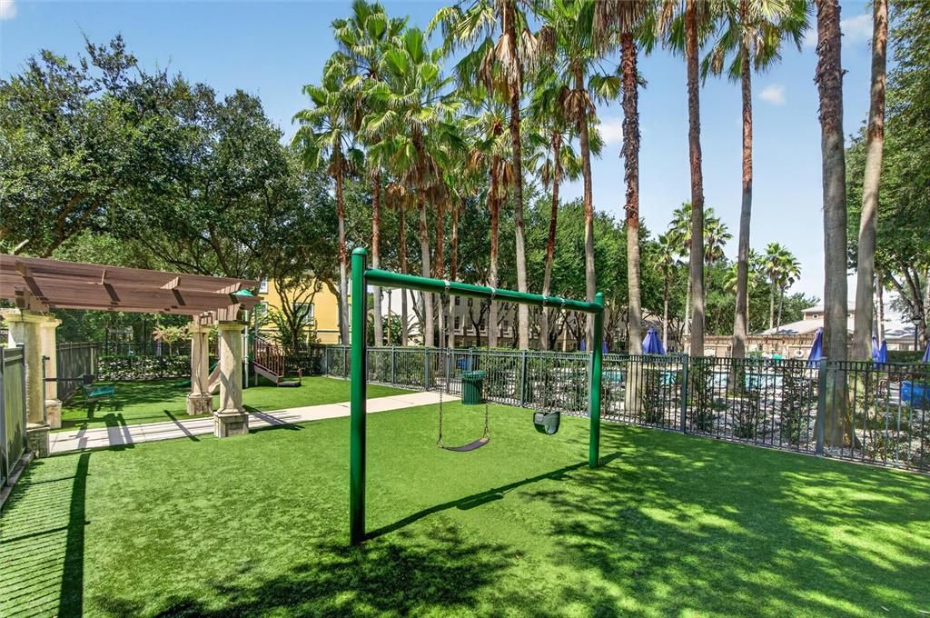 For Sale: $335,000 (2 beds, 2 baths, 1356 Square Feet)
