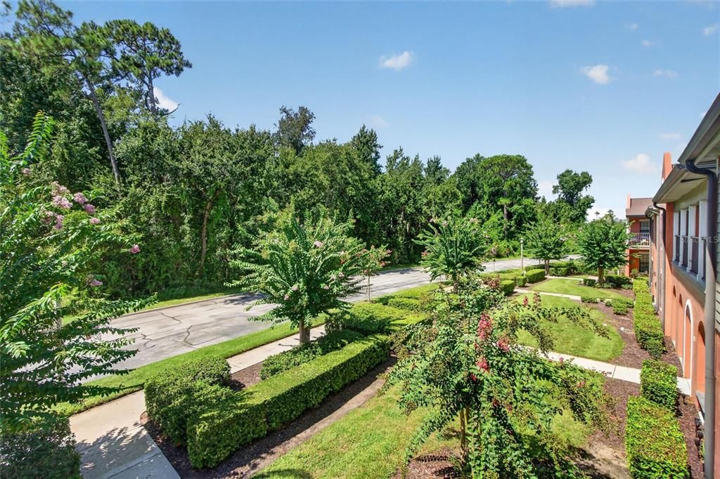 For Sale: $335,000 (2 beds, 2 baths, 1356 Square Feet)