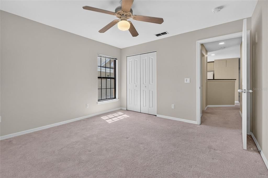 For Sale: $335,000 (2 beds, 2 baths, 1356 Square Feet)