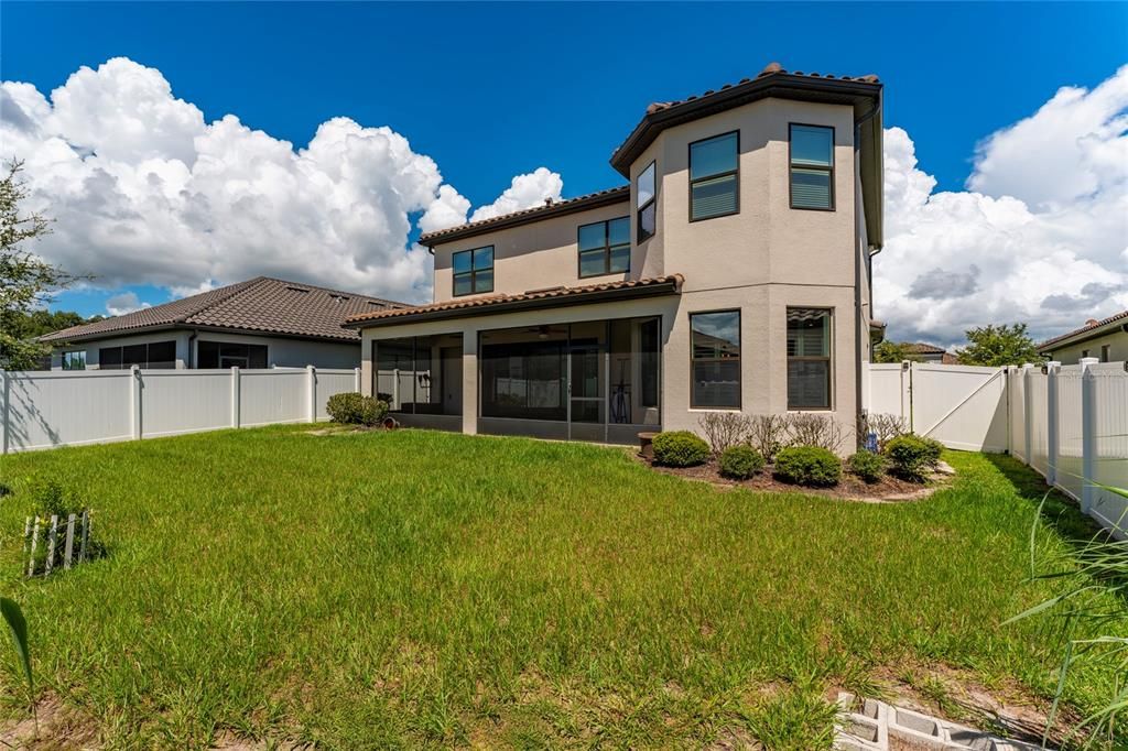 En Venta: $544,999 (4 camas, 3 baños, 3436 Pies cuadrados)