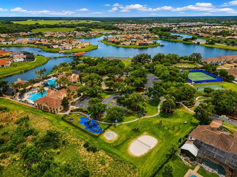 En Venta: $544,999 (4 camas, 3 baños, 3436 Pies cuadrados)