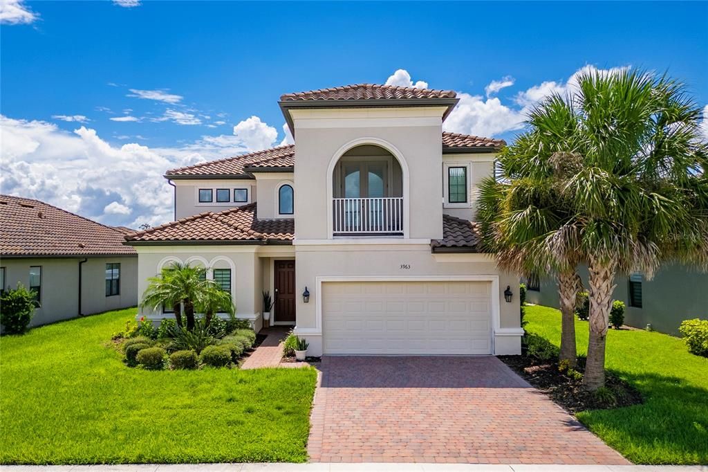 En Venta: $544,999 (4 camas, 3 baños, 3436 Pies cuadrados)