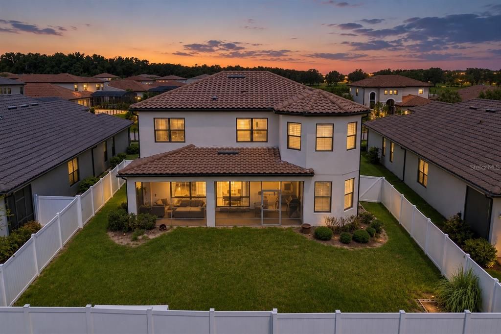 En Venta: $544,999 (4 camas, 3 baños, 3436 Pies cuadrados)