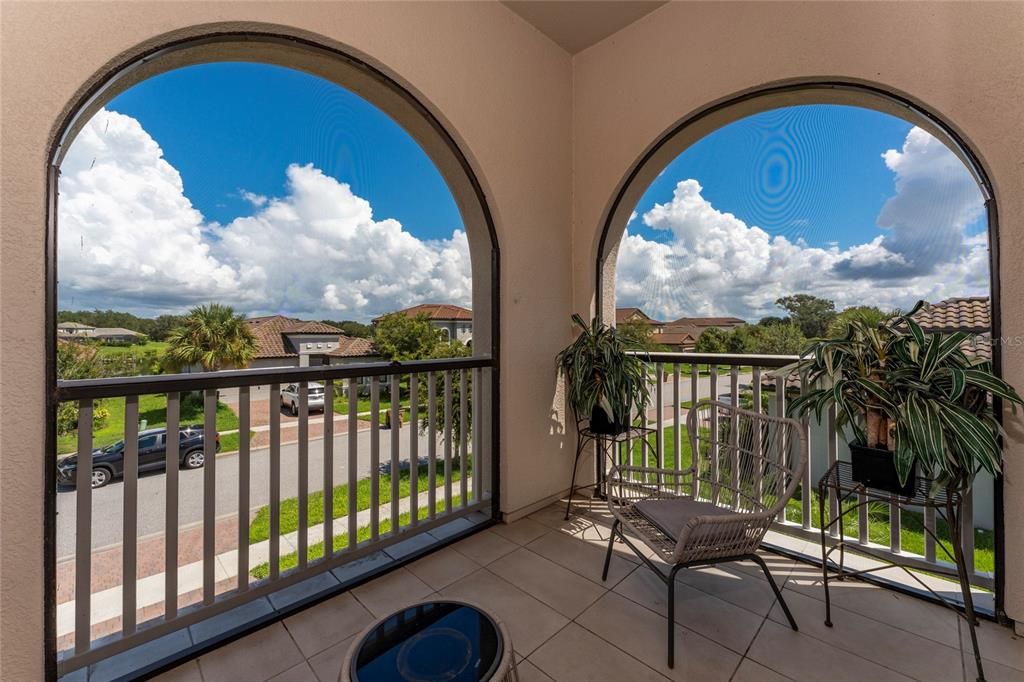 En Venta: $544,999 (4 camas, 3 baños, 3436 Pies cuadrados)