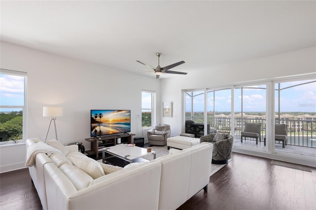 For Sale: $1,150,000 (3 beds, 2 baths, 2306 Square Feet)