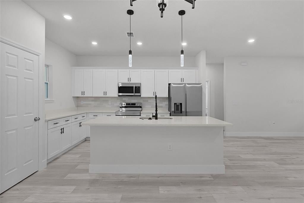 En Venta: $259,900 (3 camas, 2 baños, 1529 Pies cuadrados)