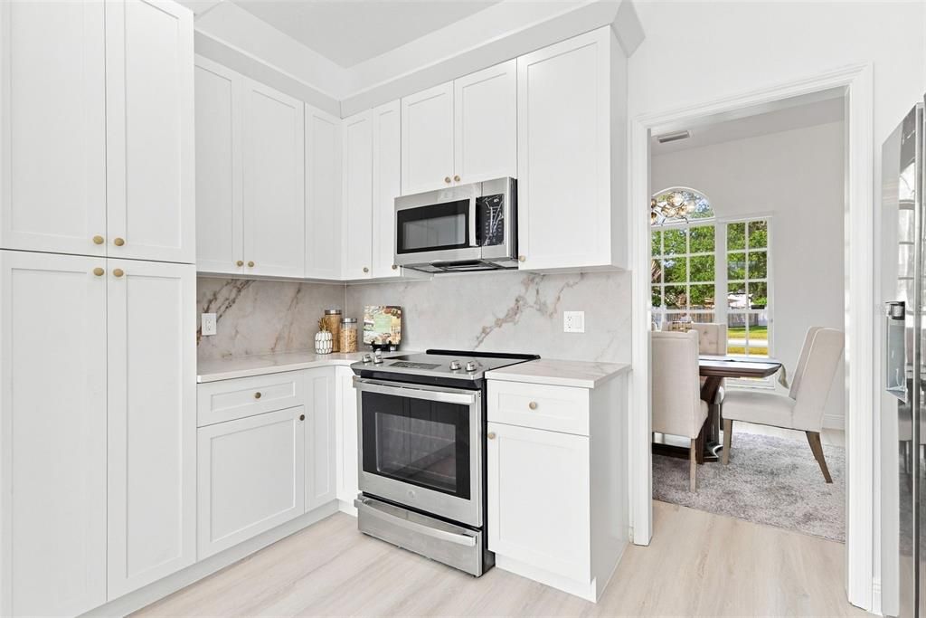 For Sale: $650,000 (5 beds, 3 baths, 3100 Square Feet)