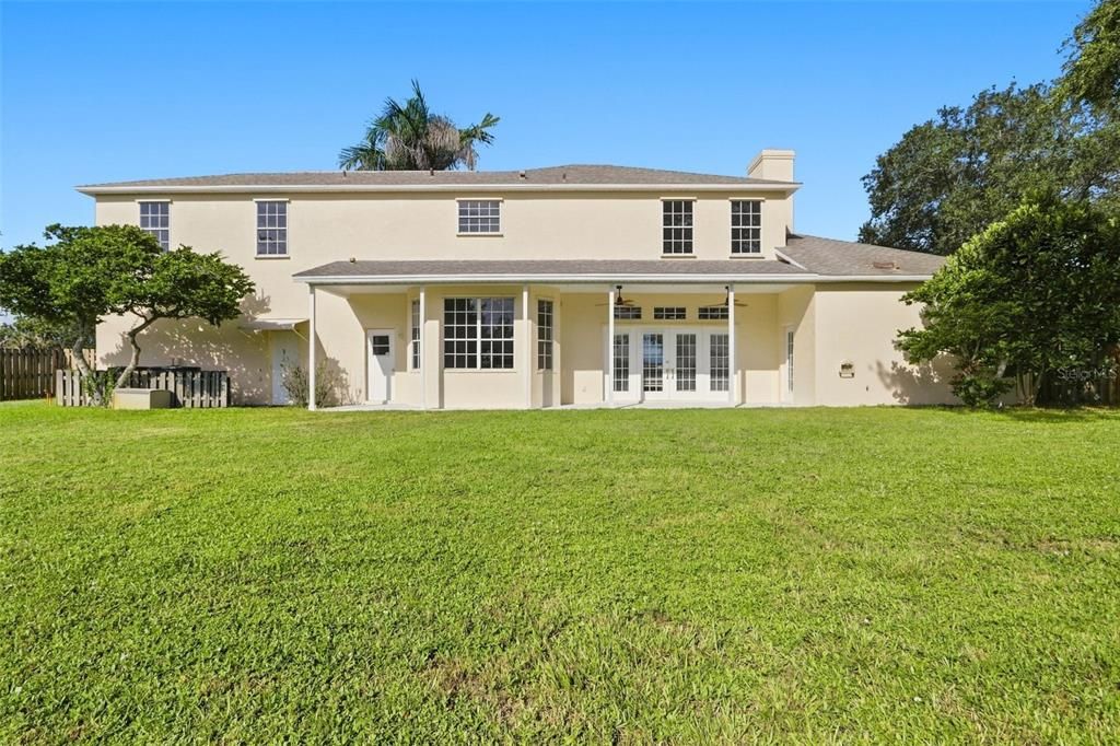 For Sale: $650,000 (5 beds, 3 baths, 3100 Square Feet)