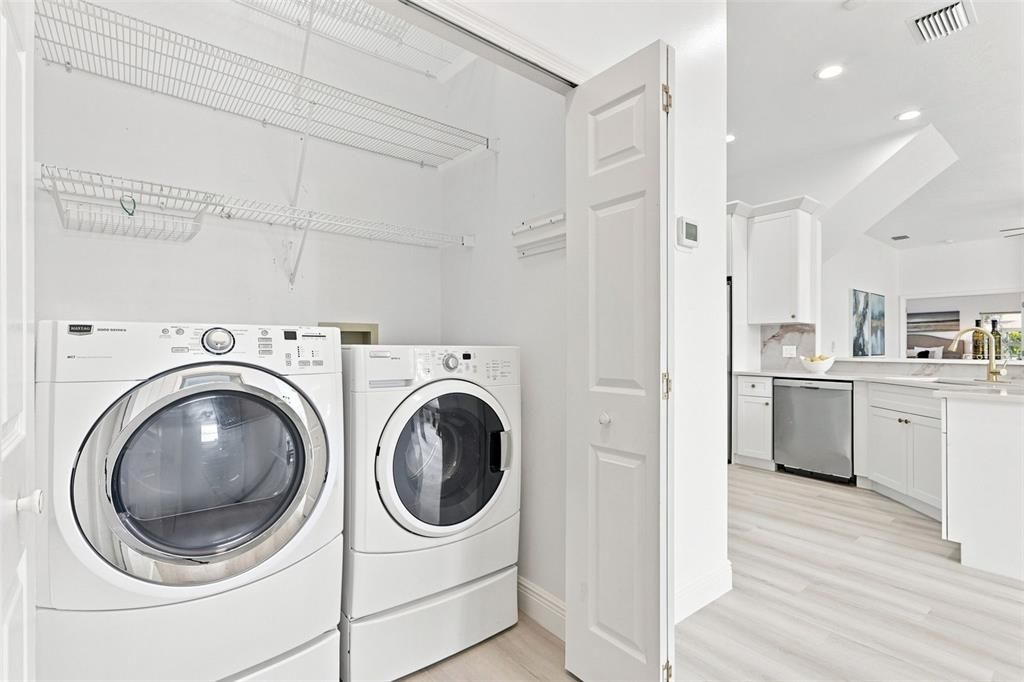 For Sale: $650,000 (5 beds, 3 baths, 3100 Square Feet)