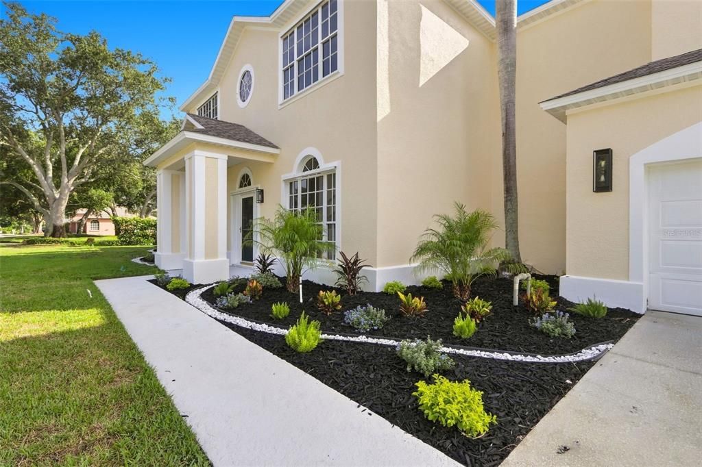 For Sale: $650,000 (5 beds, 3 baths, 3100 Square Feet)