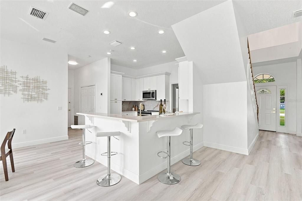 For Sale: $650,000 (5 beds, 3 baths, 3100 Square Feet)