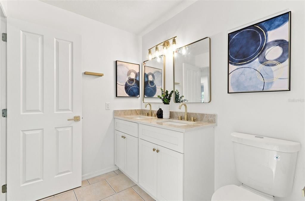 For Sale: $650,000 (5 beds, 3 baths, 3100 Square Feet)