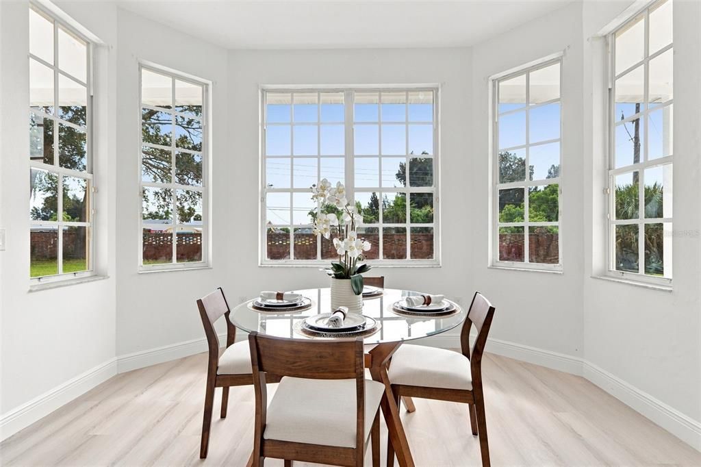 For Sale: $650,000 (5 beds, 3 baths, 3100 Square Feet)