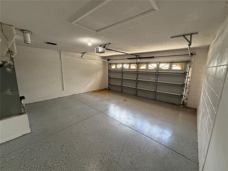 En Venta: $363,000 (4 camas, 3 baños, 1697 Pies cuadrados)