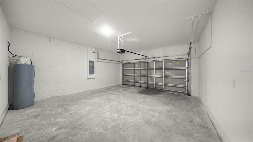 En Venta: $272,000 (4 camas, 2 baños, 1587 Pies cuadrados)