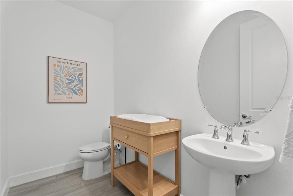 En Venta: $749,900 (4 camas, 3 baños, 2855 Pies cuadrados)
