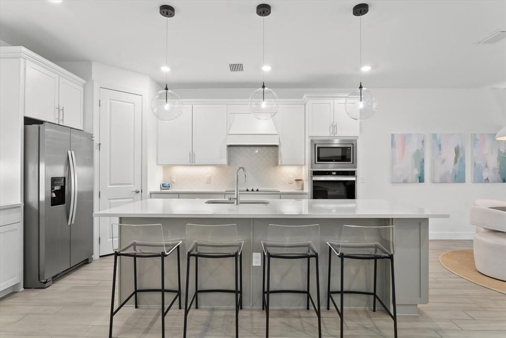 En Venta: $749,900 (4 camas, 3 baños, 2855 Pies cuadrados)