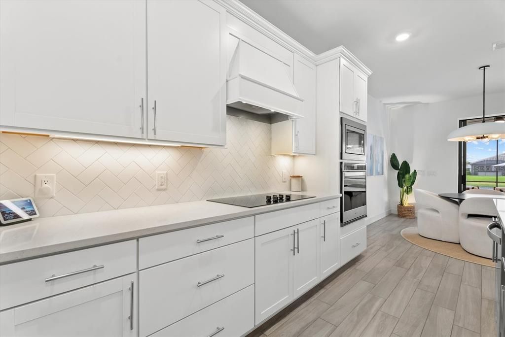 En Venta: $749,900 (4 camas, 3 baños, 2855 Pies cuadrados)