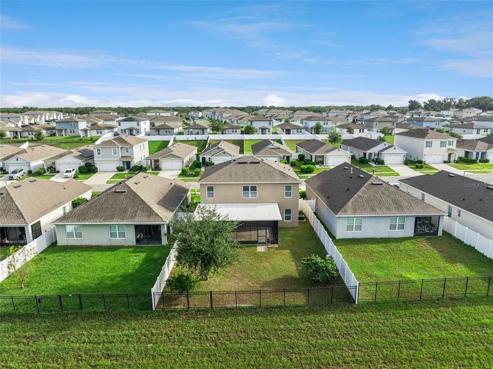 На продажу: $425,000 (6 спален, 3 ванн, 2674 Квадратных фут)